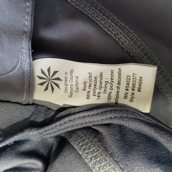 Athleta Pulse Shorts running black liner back zip pocket, Size M - Picture 10 of 12